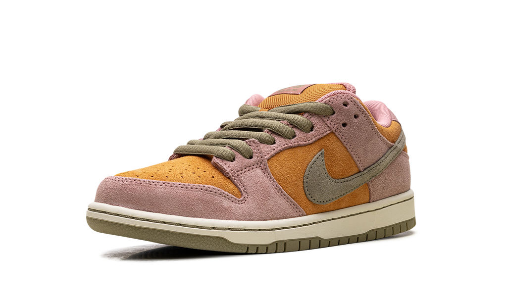 SB Dunk Low "Red Stardust" HJ4135 600