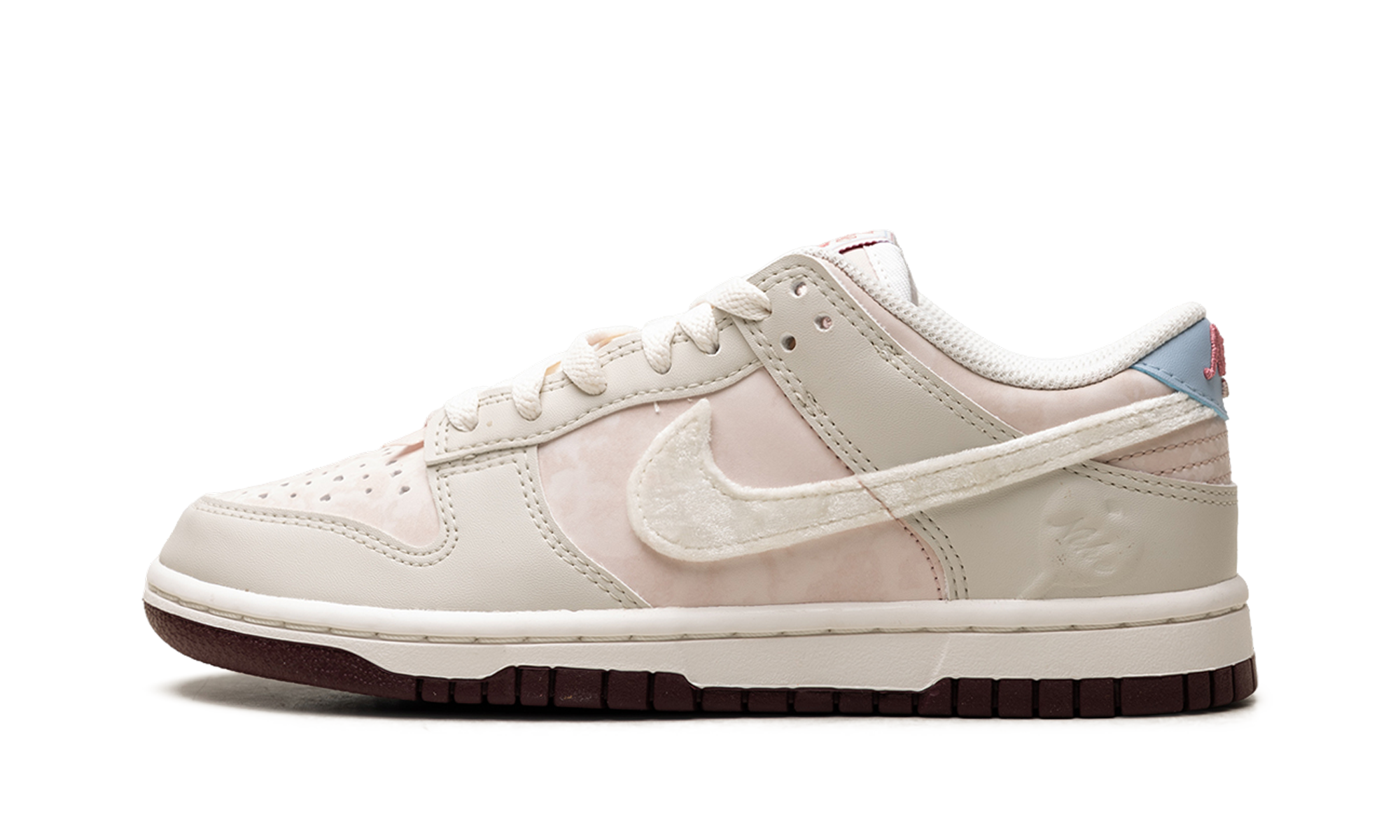 Nike Dunk Low WMNS "Valentine's Day" IQ1145 610