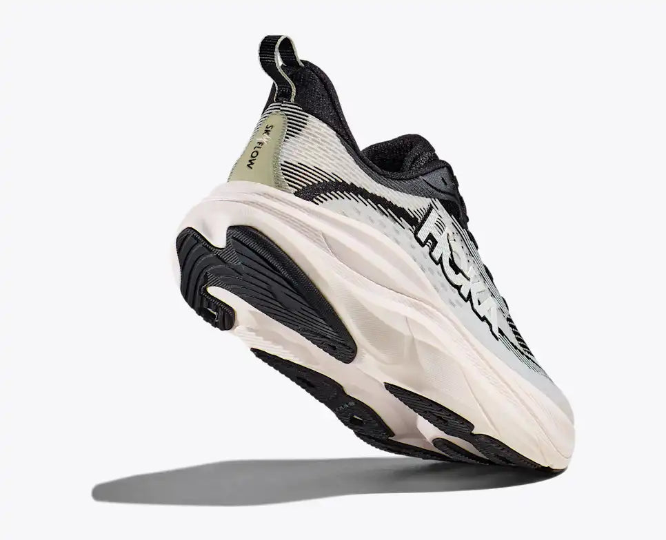 HOKA Women's Skyflow - BLACK / WHITE (Wide)