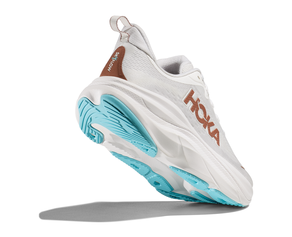 HOKA  Skyflow - FROST / ROSE GOLD