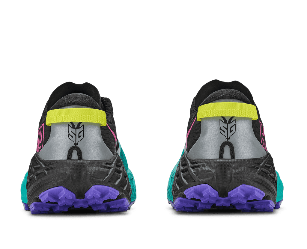 HOKA Women's Speedgoat 7 - BLACK / ELECTRIC AQUA