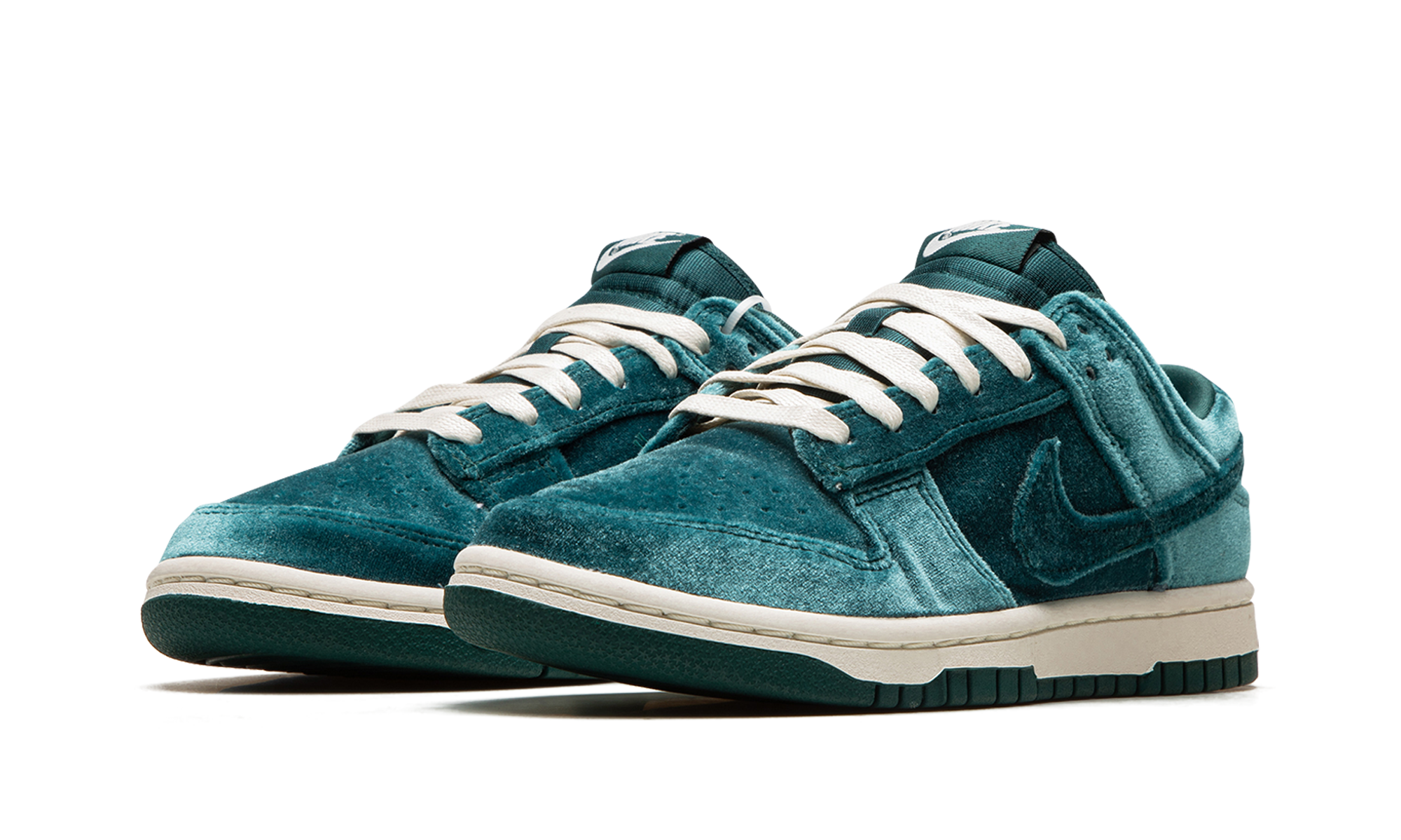 DUNK LO MNS WMNS "Green Velvet" DZ5224 300
