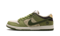 SB Dunk Low "Yuto Horigome - Matcha" HF8022 300