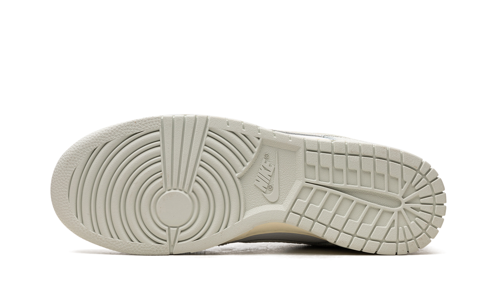 Dunk Low Retro "Gone Fishing" DV7210 001