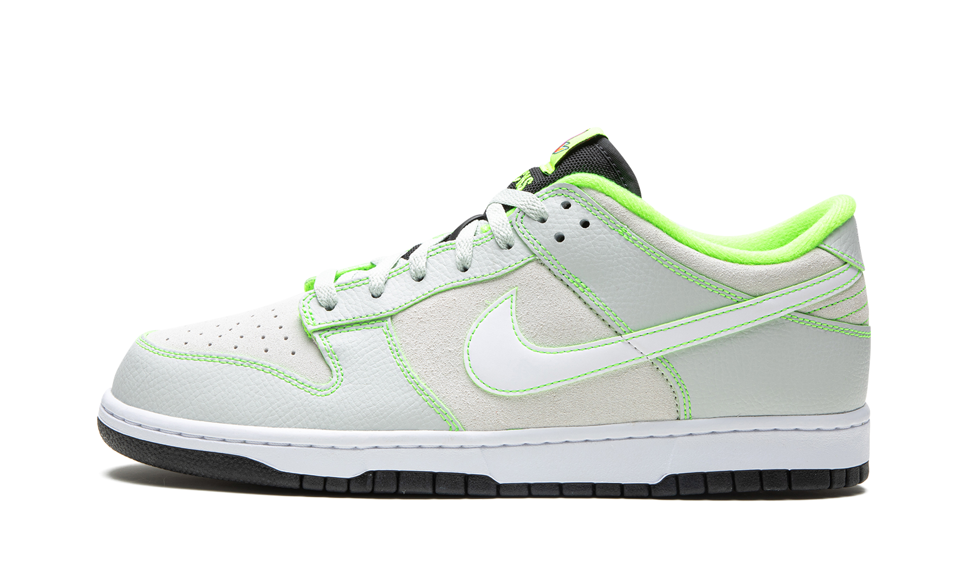 Dunk Low UO P "Oregon" FQ7260 001