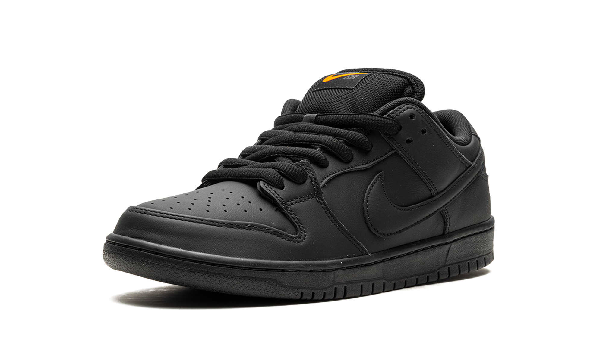 SB Dunk "Triple Black" FJ1674 001
