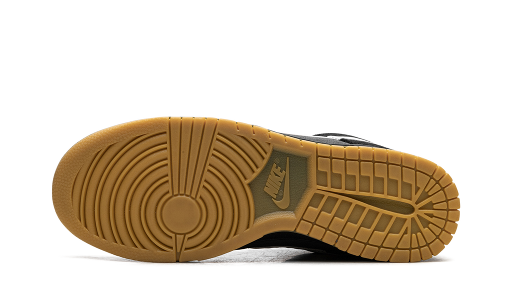 Dunk Low SE "Black Grey Gum" HQ1931 001