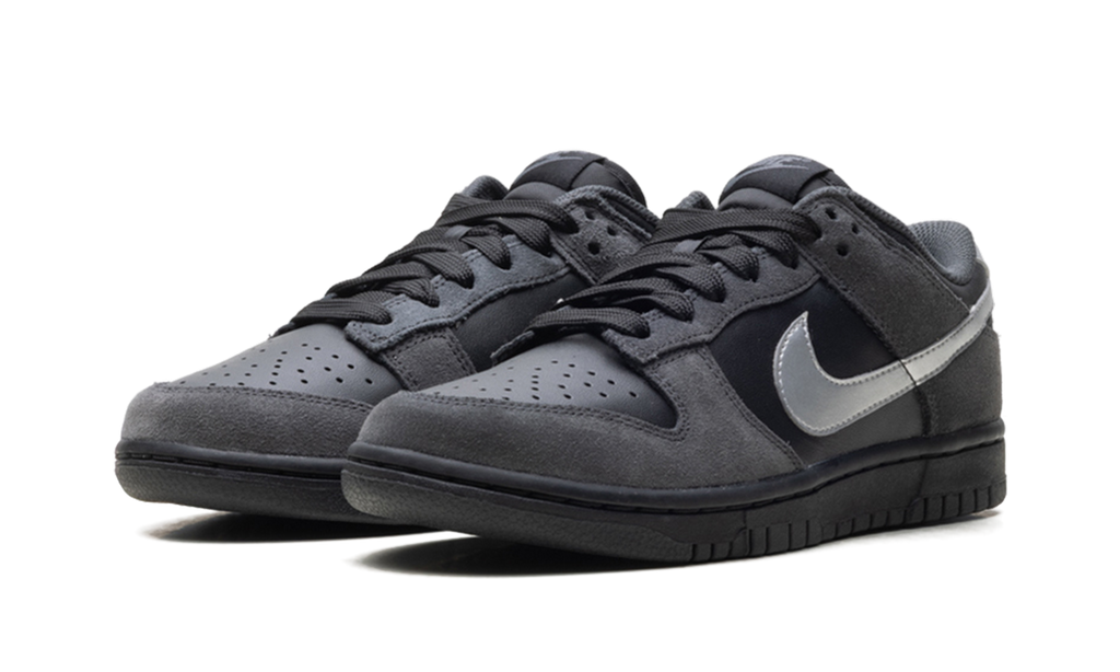 Dunk Low WMNS "Anthracite / Metallic Silver" II7636 001