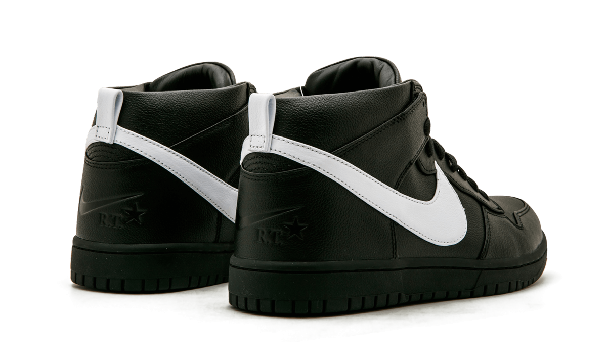 Dunk Lux Chukka / RT "Riccardo Tisci" 910088 001