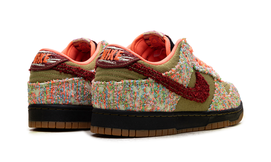 Dunk Low "Green Curry" IB2263 300