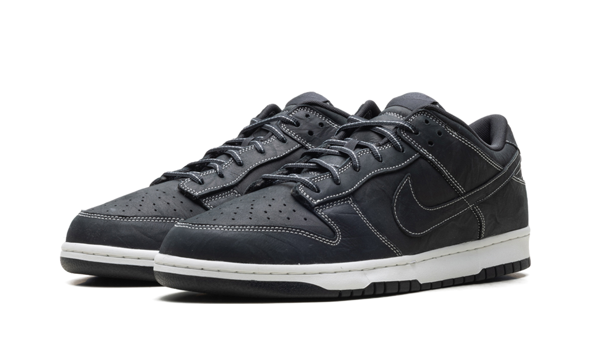 Dunk Low "Off-Noir / Summit White" IO4550 001