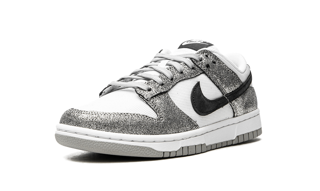 Dunk Low SE WMNS "Golden Gals" DO5882 001