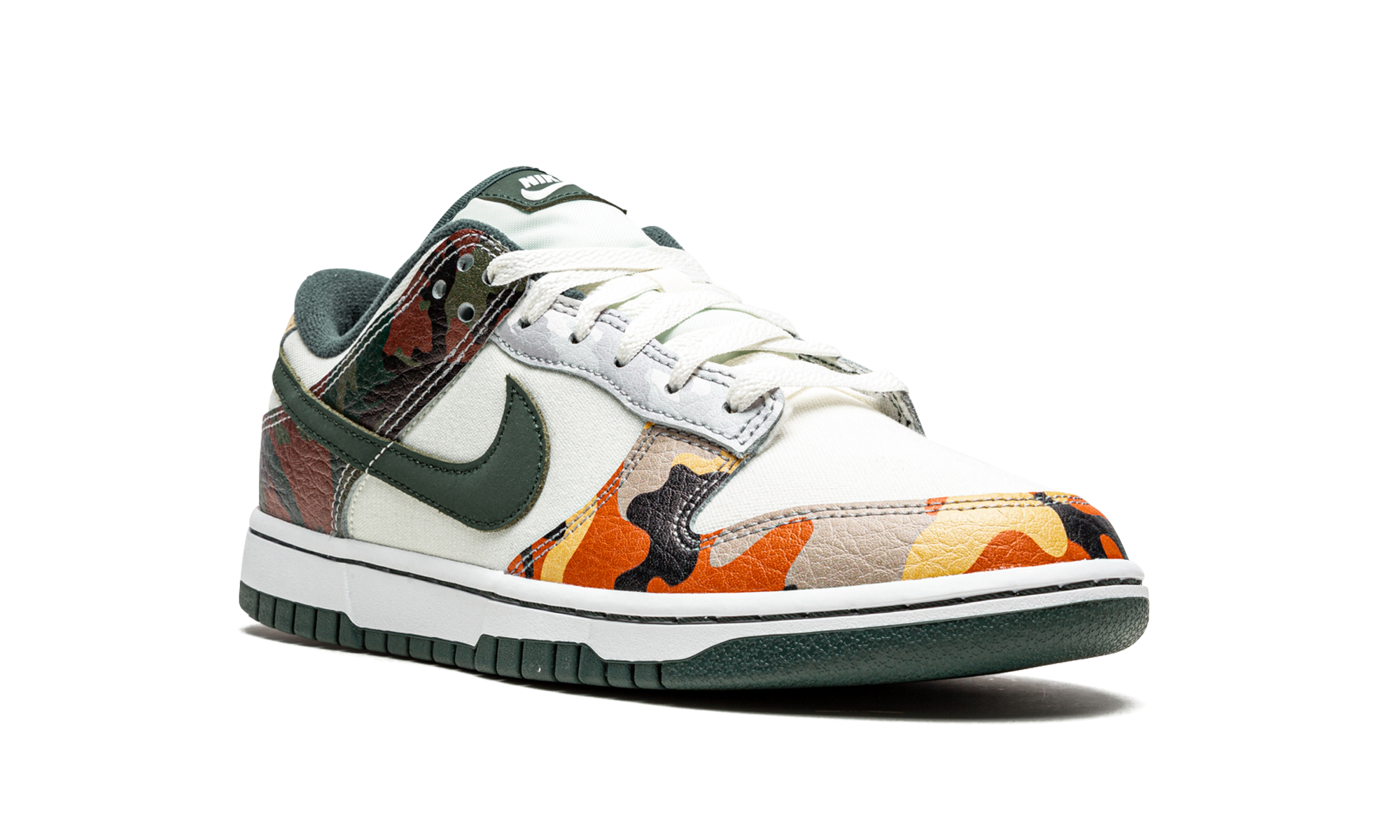 Dunk Low SE "Multi-Camo" DH0957 100