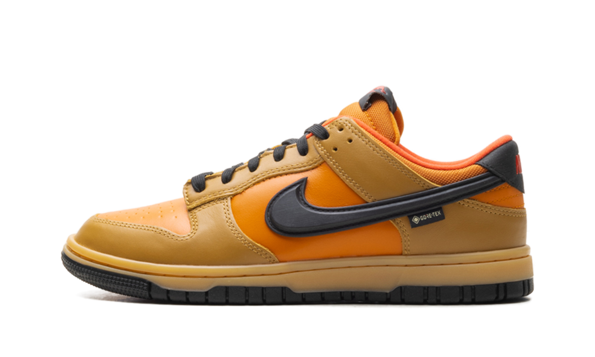 Dunk Low Gore-Tex "Wheat/Ceramic" HQ2053 700