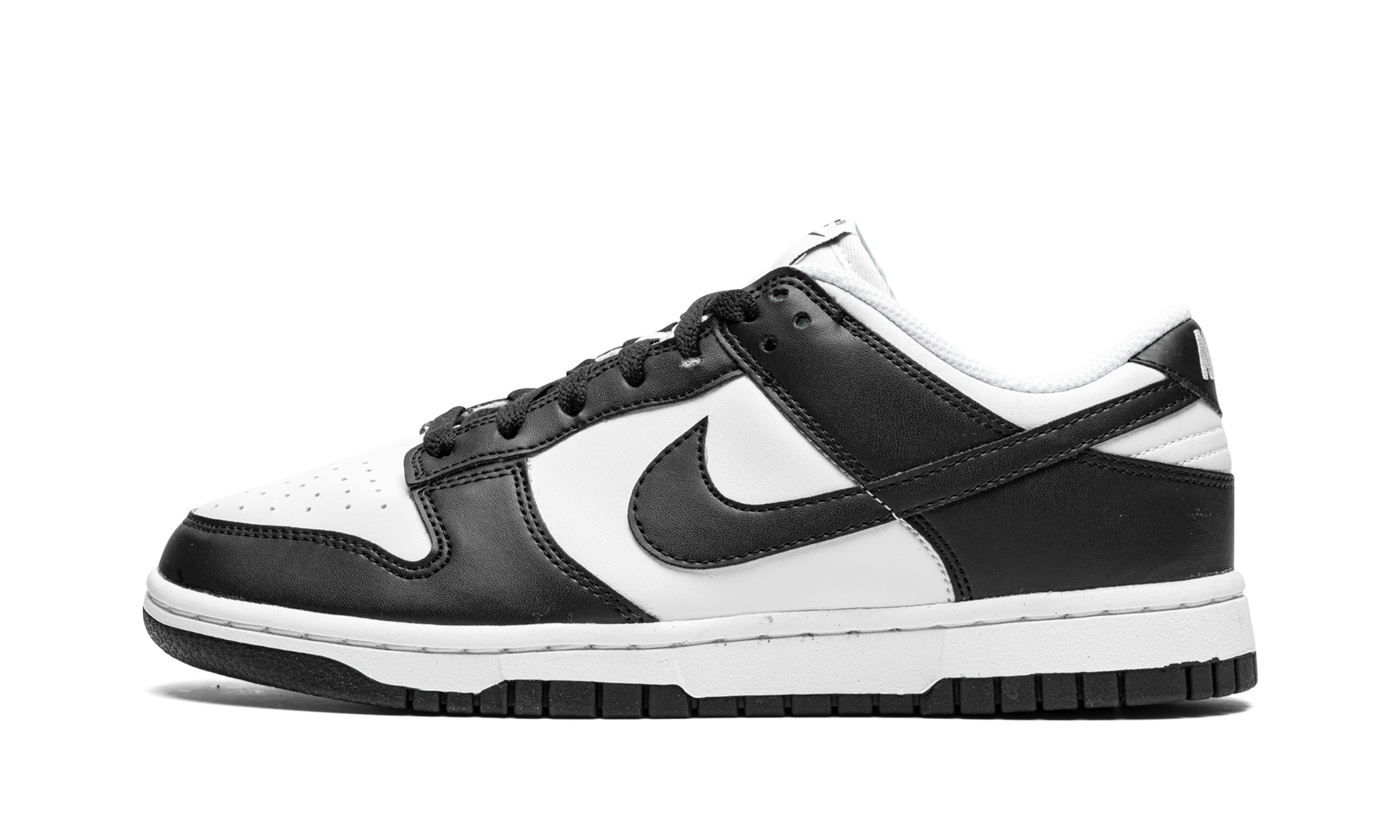 DUNK LO NEXT NATURE MNS WMNS "White / Black" DD1873 102