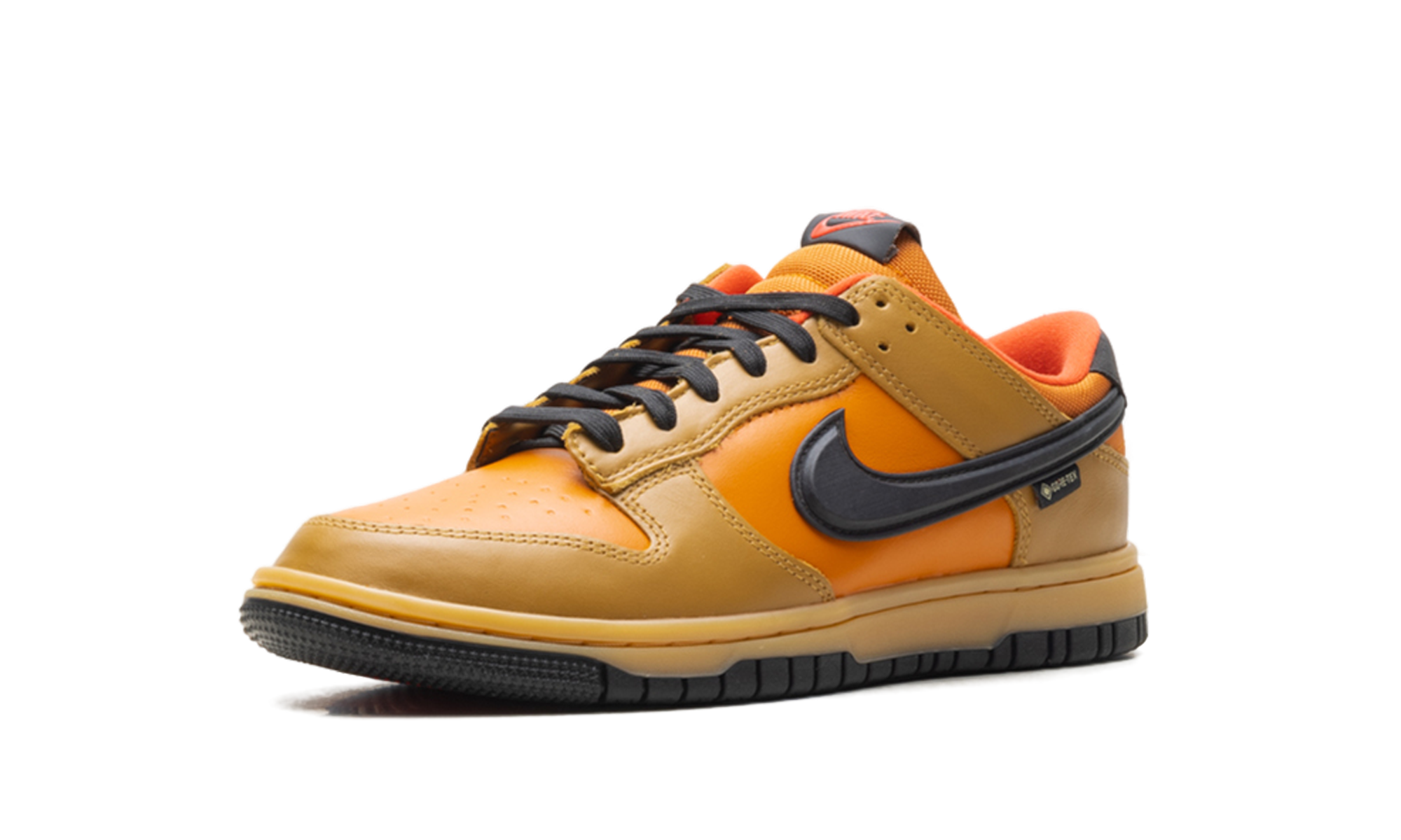 Dunk Low Gore-Tex "Wheat/Ceramic" HQ2053 700