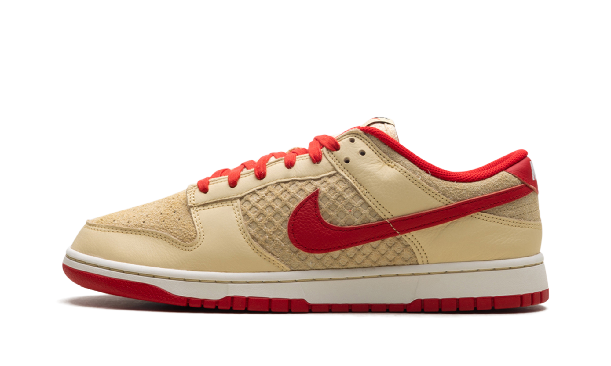 Dunk Low "STRAWBERRY WAFFLE" HJ9100 294
