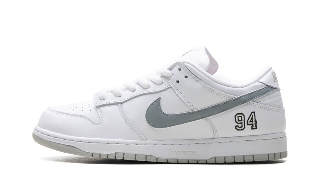 SB Dunk Low "Supreme - White" HQ8487 100