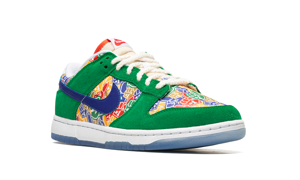 Dunk Low "Foam Finger" DZ5184 300