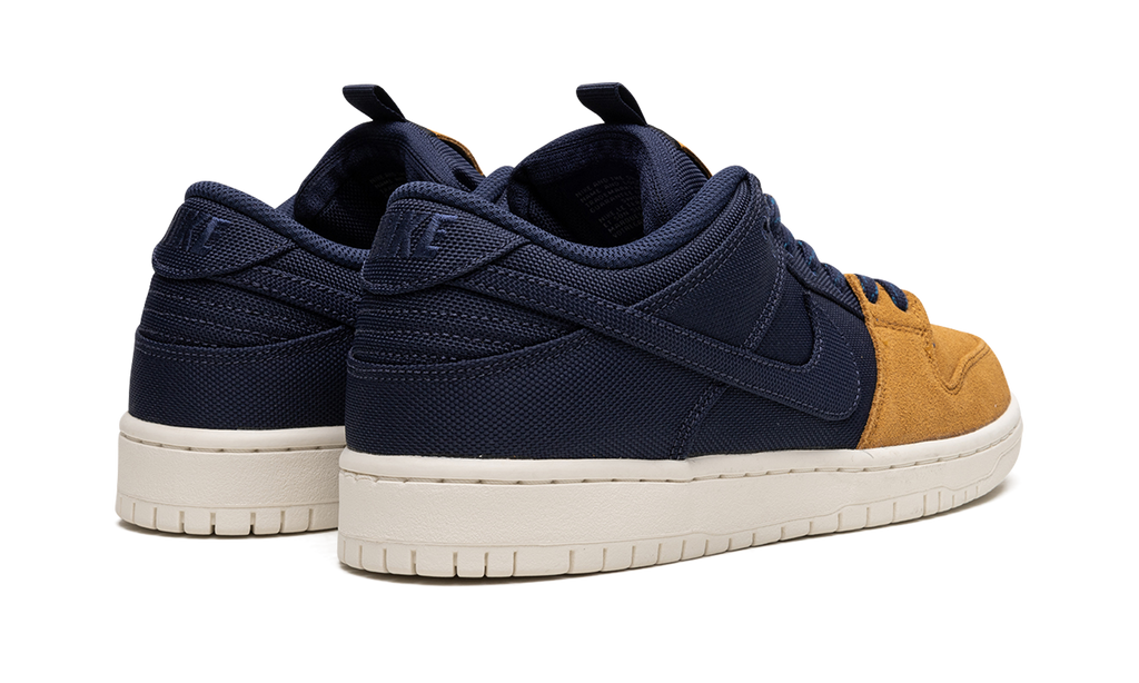 SB Dunk Low "Midnight Navy/Desert Ochre" DX6775 400