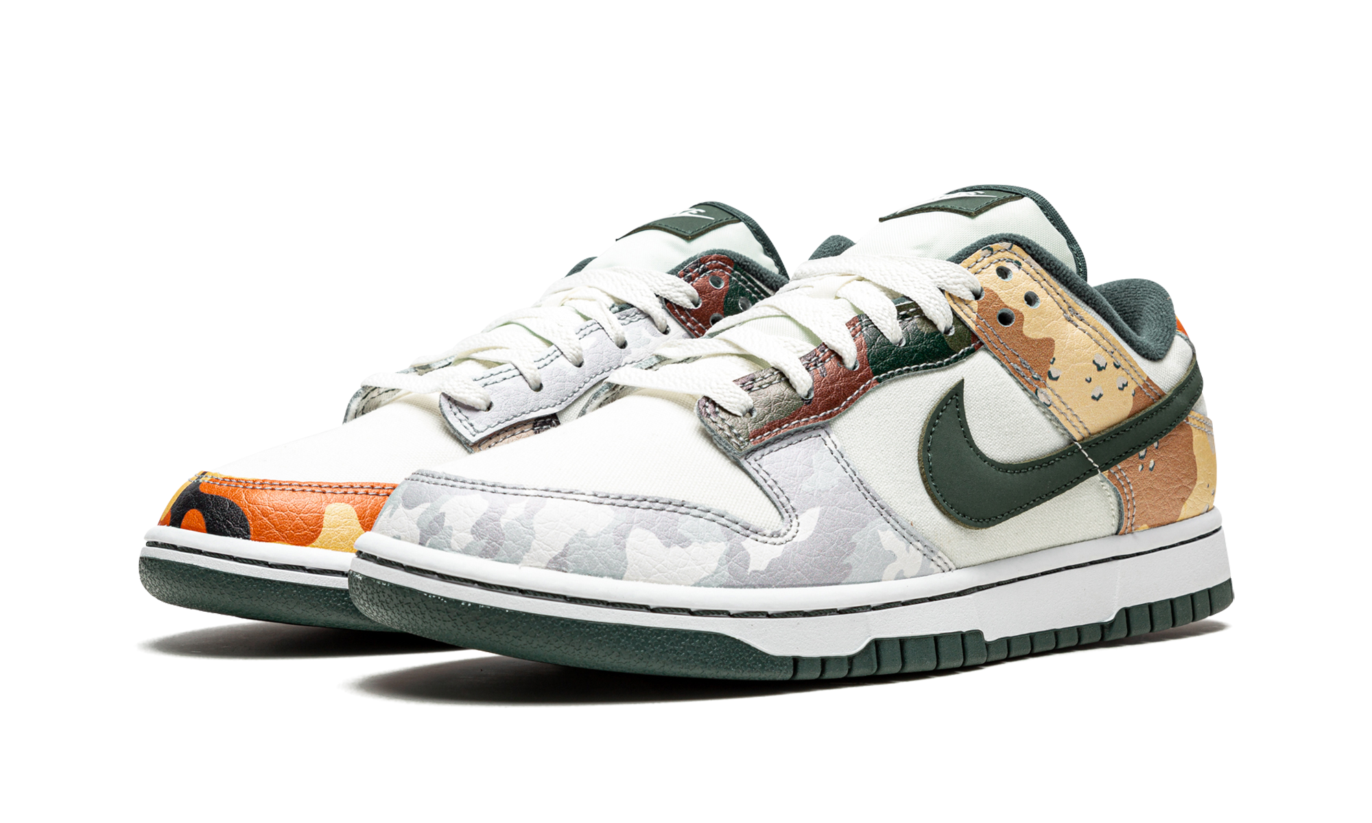 Dunk Low SE "Multi-Camo" DH0957 100