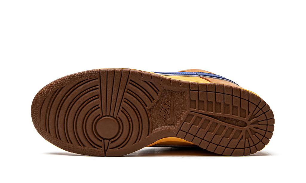 Dunk Low Premium SB "New Castle (2008)" 313170 741