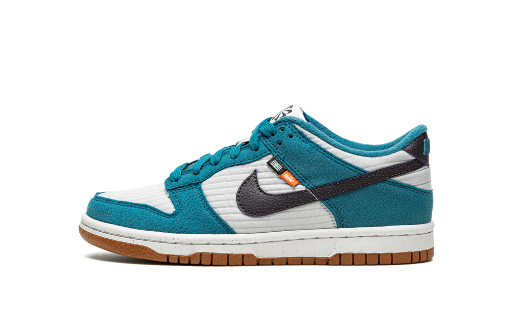 Dunk Low SE (GS) "Toasty" DC9561 400