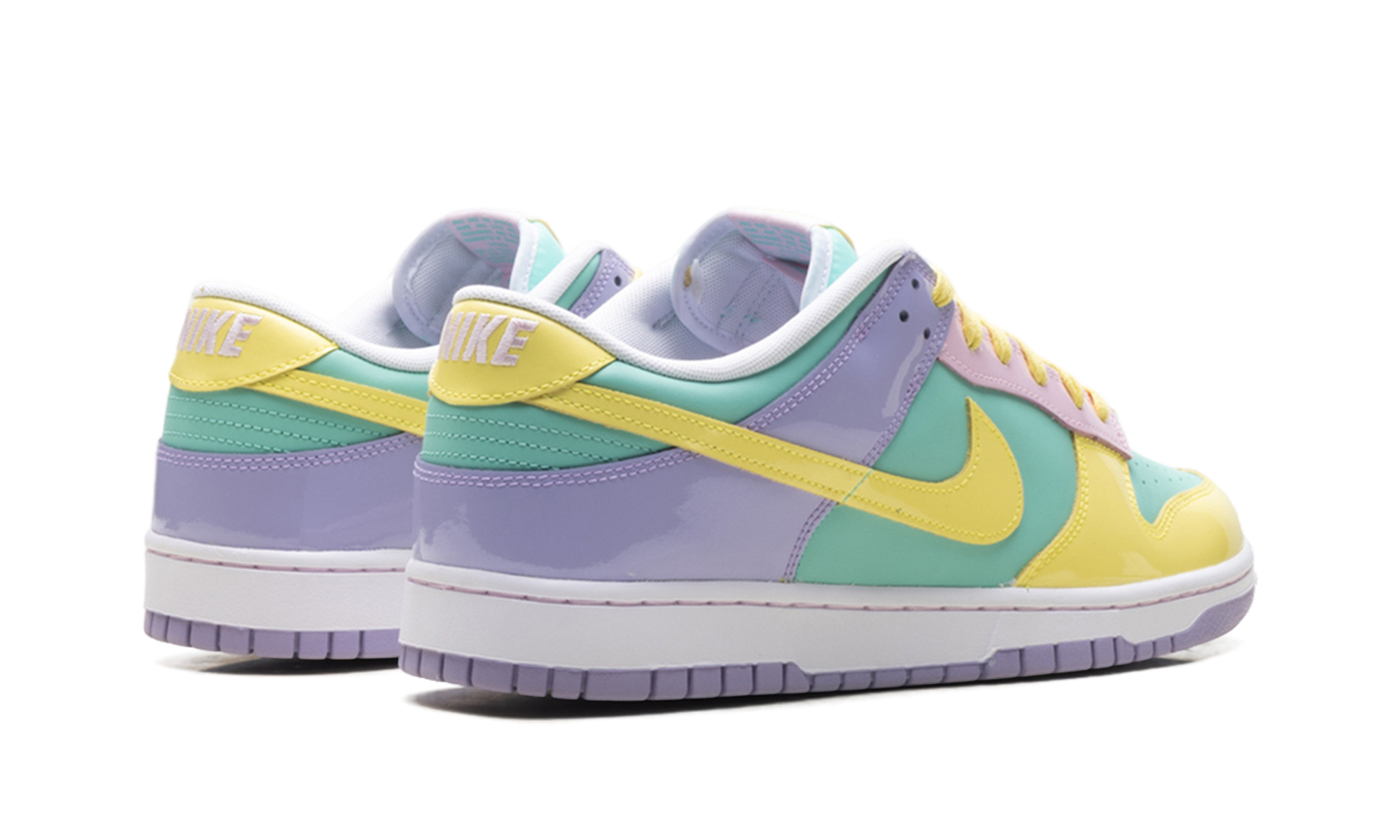 Dunk Low "Easter (2026)" IQ9404 349