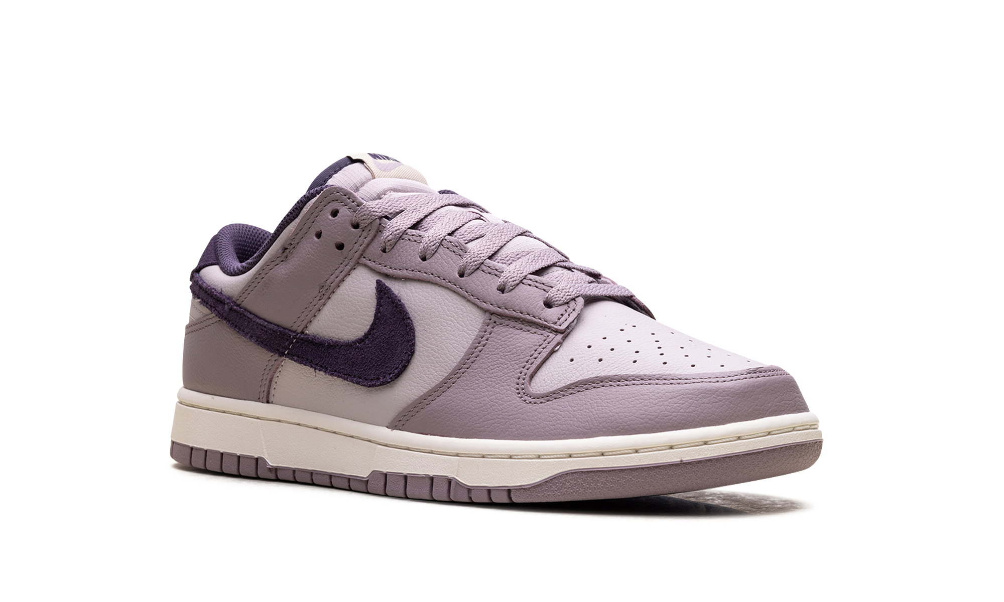 Dunk Low SE "Light Violet Ore" HQ3642 202
