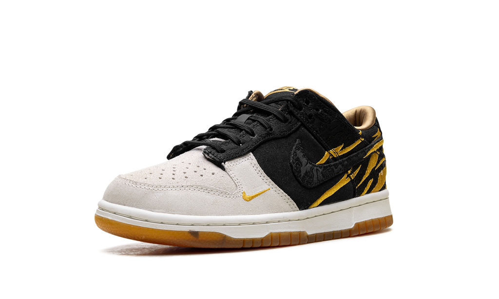 Dunk Low GS "Year of the Tiger (2022)" DQ5351 001