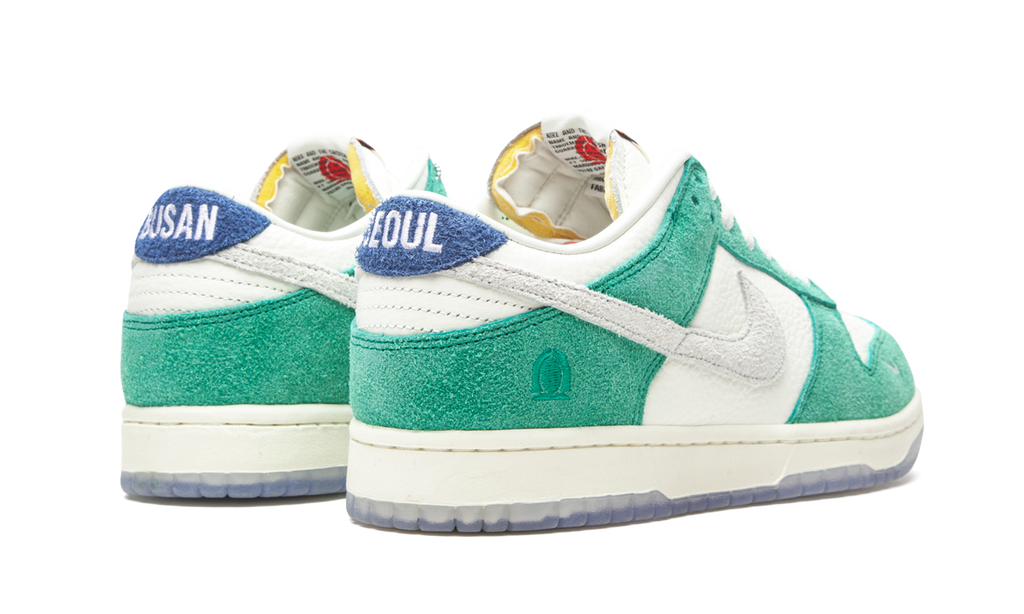 Dunk Low / Kasina "Road Sign" CZ6501 101