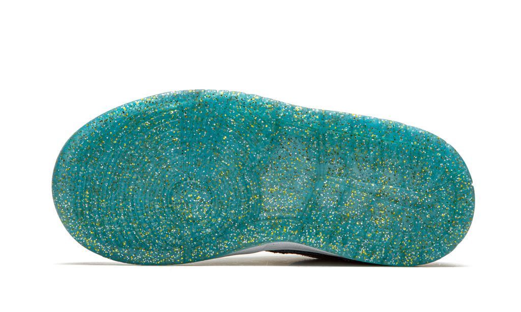 SB Dunk Low Pro QS (TD) "Sean Cliver - Holiday Special" DJ2520 400