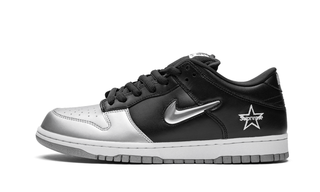SB Dunk Low OG QS "Supreme - Jewel Swoosh Silver/Black" CK3480 001