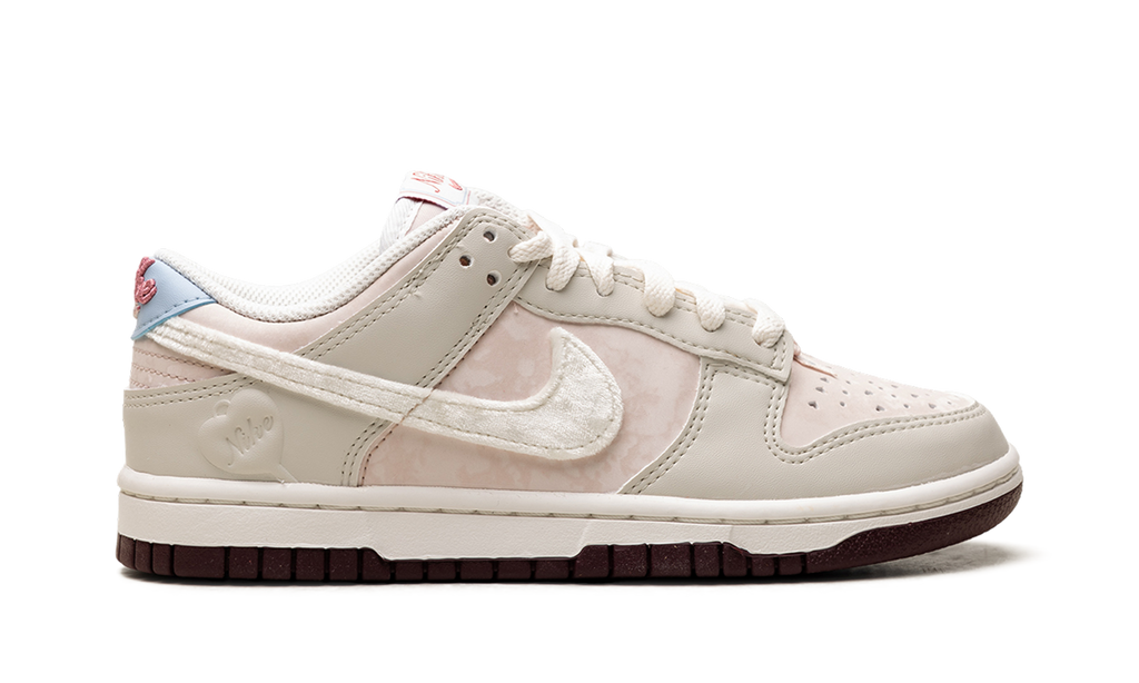 Nike Dunk Low WMNS "Valentine's Day" IQ1145 610