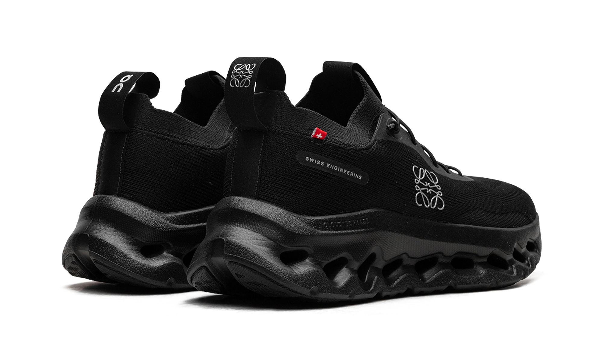 Cloudtilt WMNS "LOEWE All Black" 3WD30310485