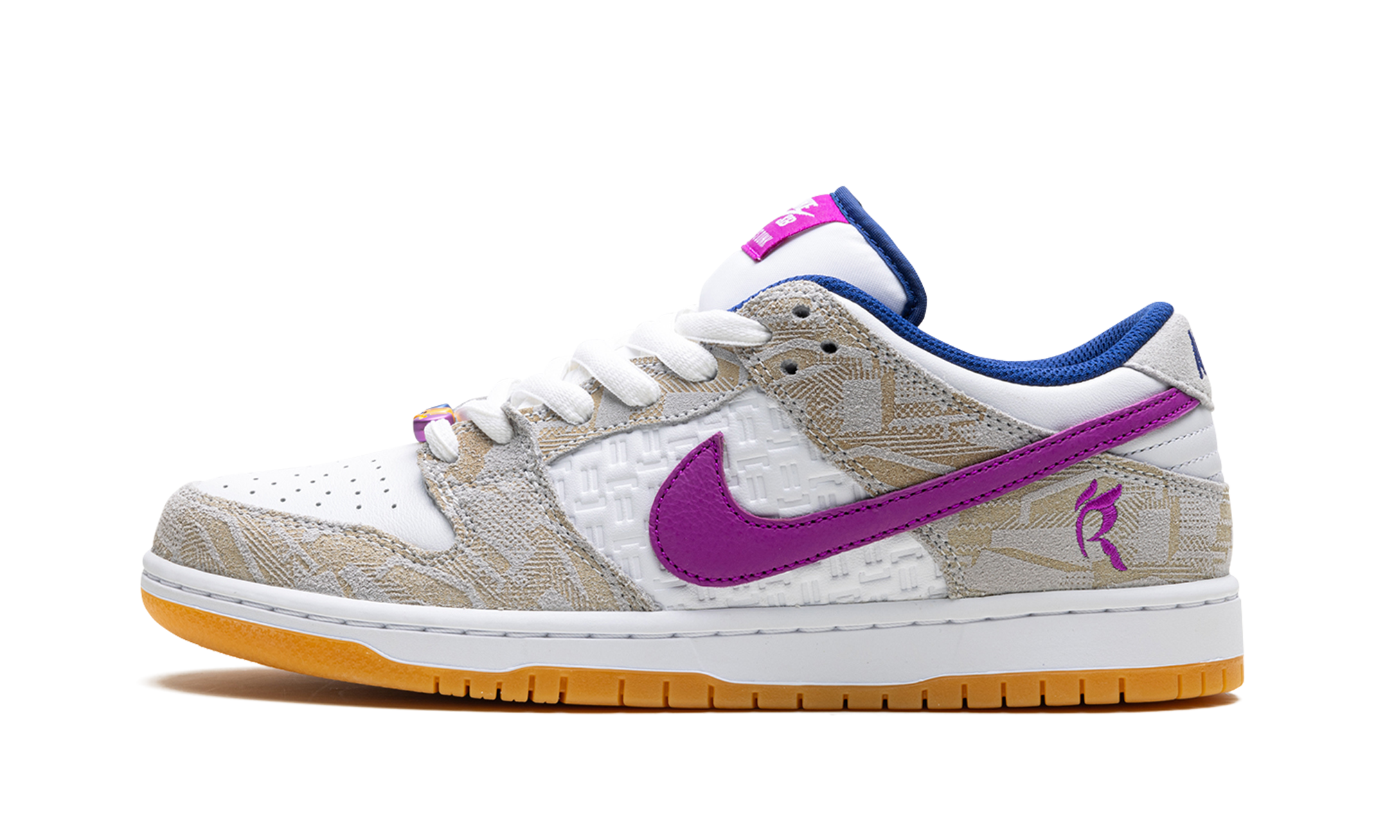 SB Dunk "Rayssa Leal" FZ5251 001