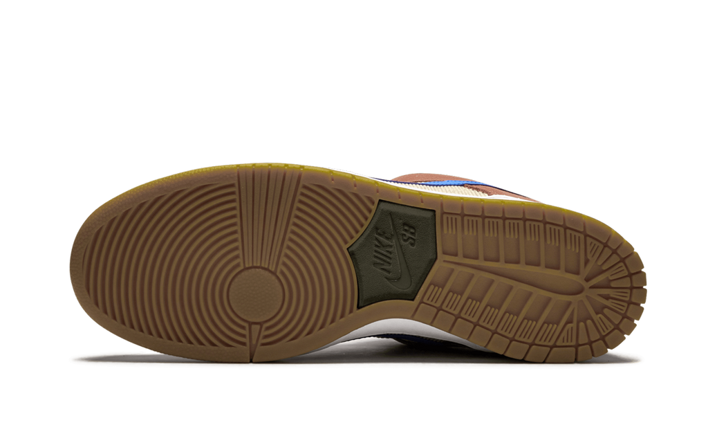 SB Dunk Low Pro "Corduroy" BQ6817 201