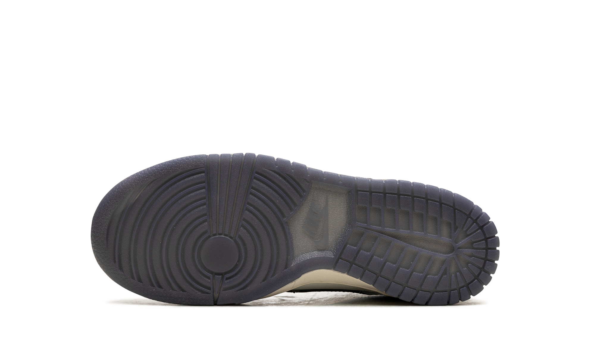 Dunk Low "Light Carbon" FB9109 101
