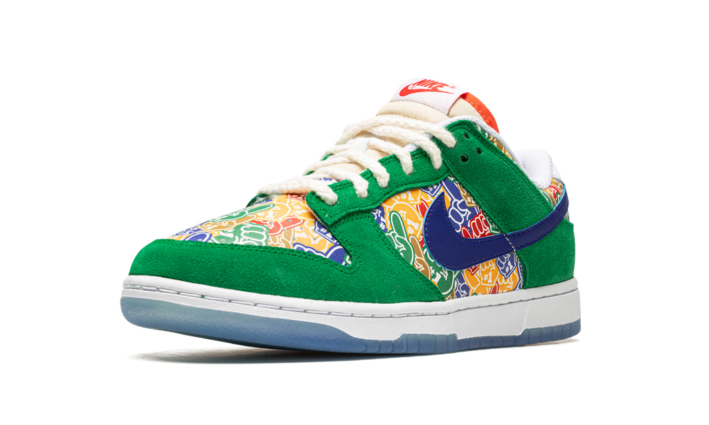 Dunk Low "Foam Finger" DZ5184 300
