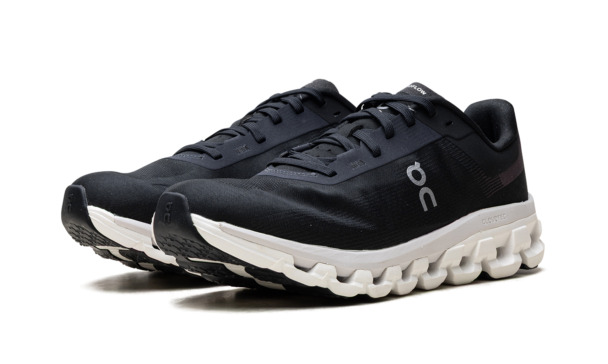 Cloudflow 4 WMNS "Black White" 3WD30110299
