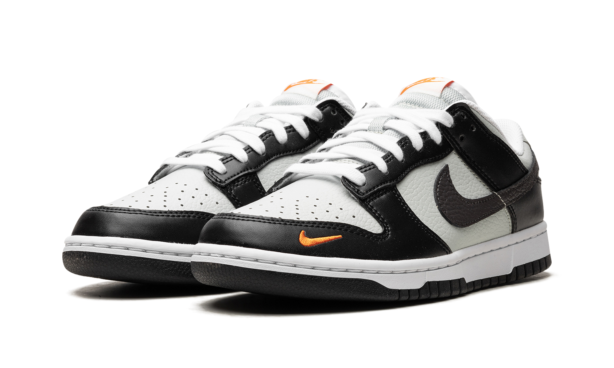 Dunk Low "Black/Total Orange" FN7808 001