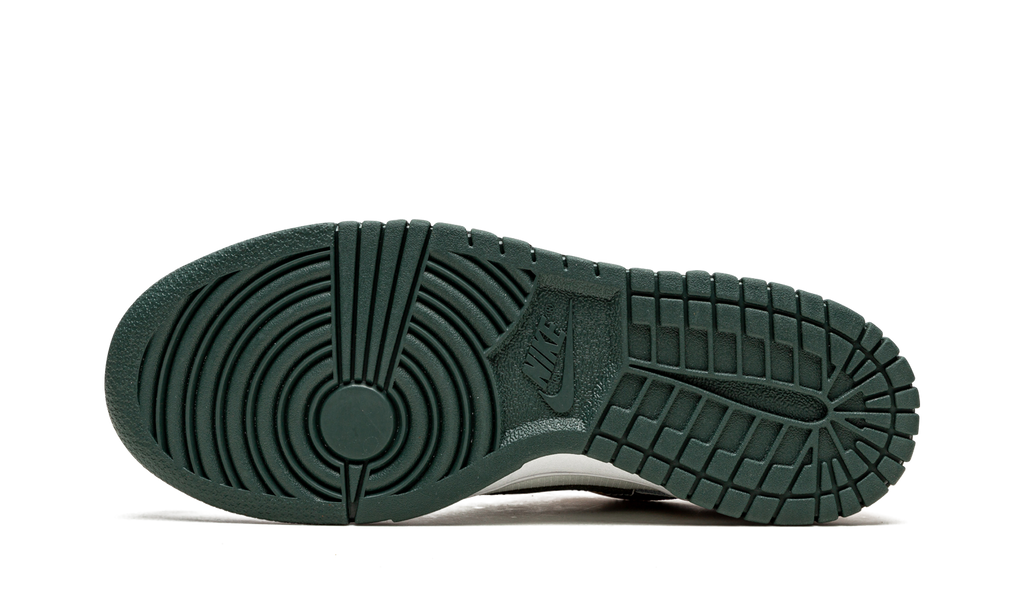 Dunk Low GS "Sail Multi-Camo" DB1909 100