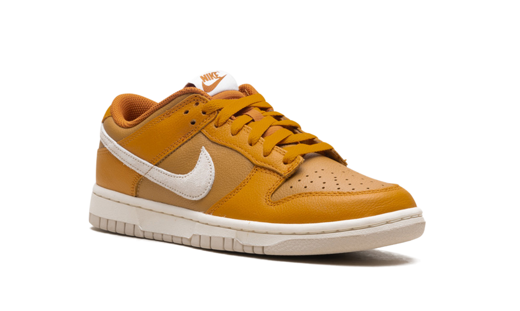 Dunk Low "Monarch" HJ9121 815