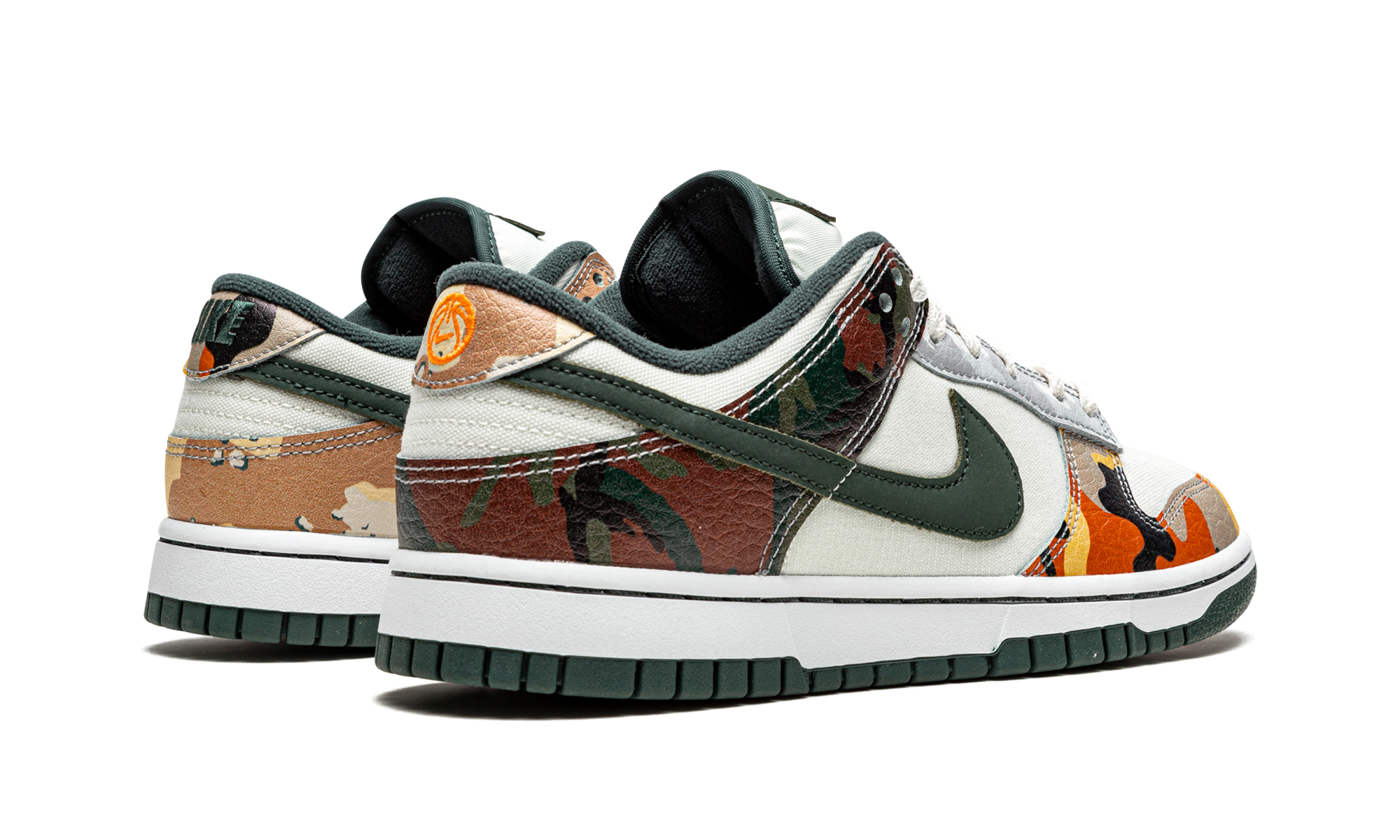 Dunk Low SE "Multi-Camo" DH0957 100