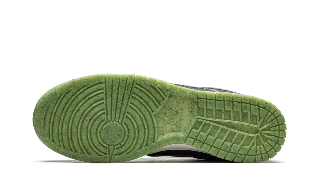Dunk Low Retro PRM "Halloween 2022" DQ7681 001