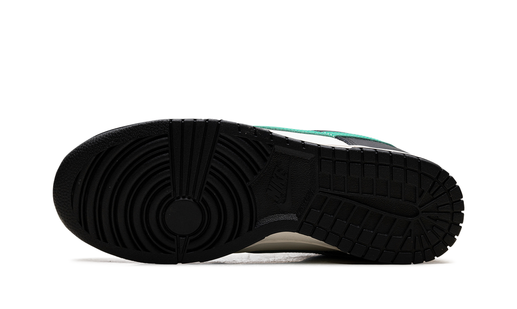 Dunk Low WMNS "Celtics" IB4363 133