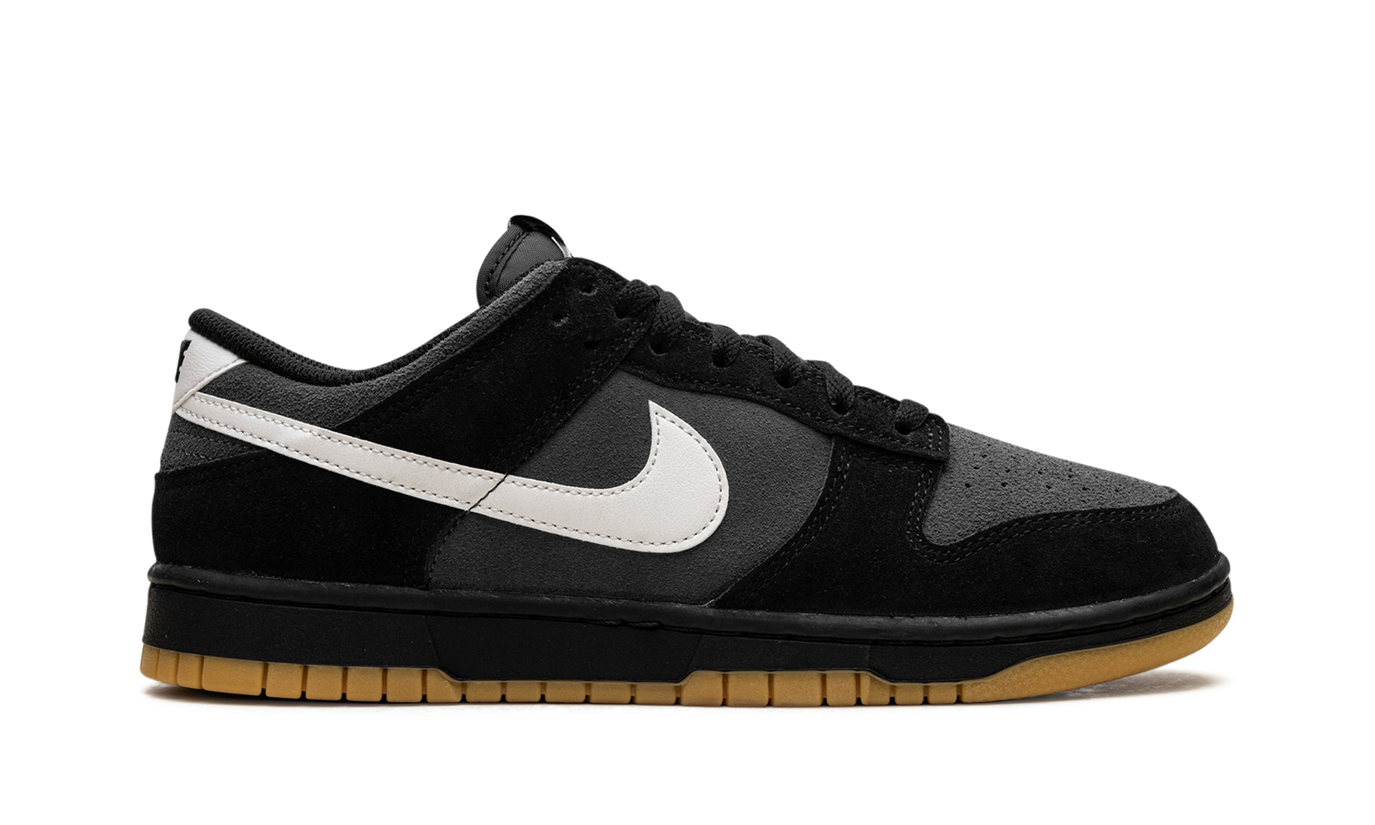 Dunk Low SE "Black Grey Gum" HQ1931 001