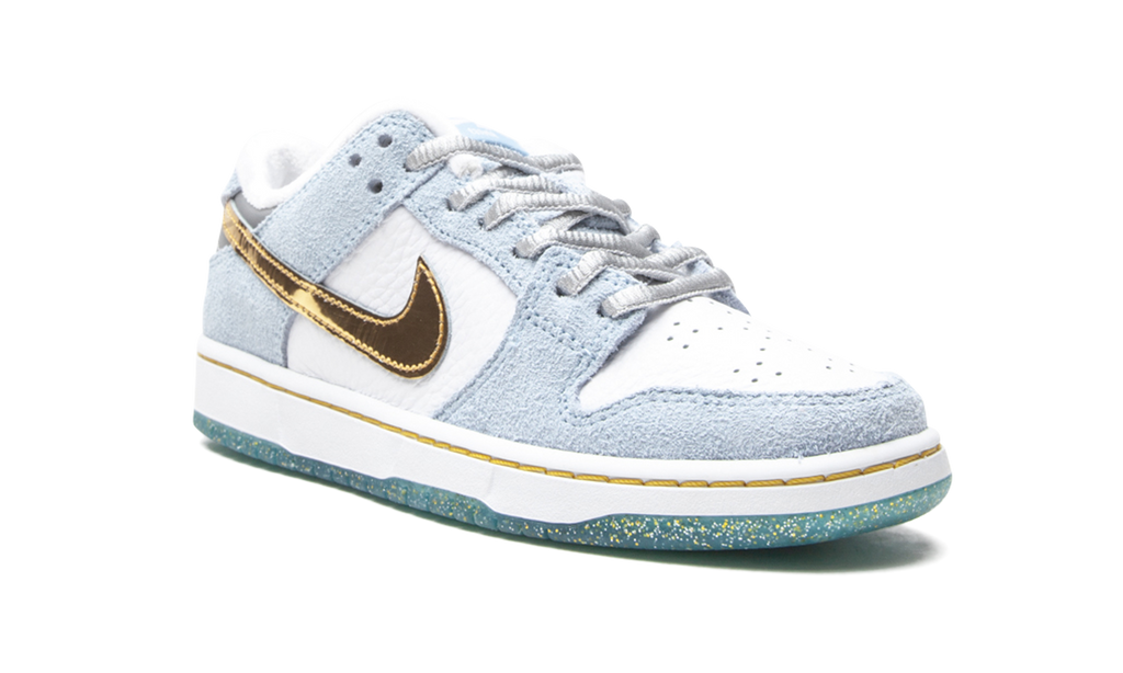 SB Dunk Low PS "Sean Cliver - Holiday Special" DJ2519 400