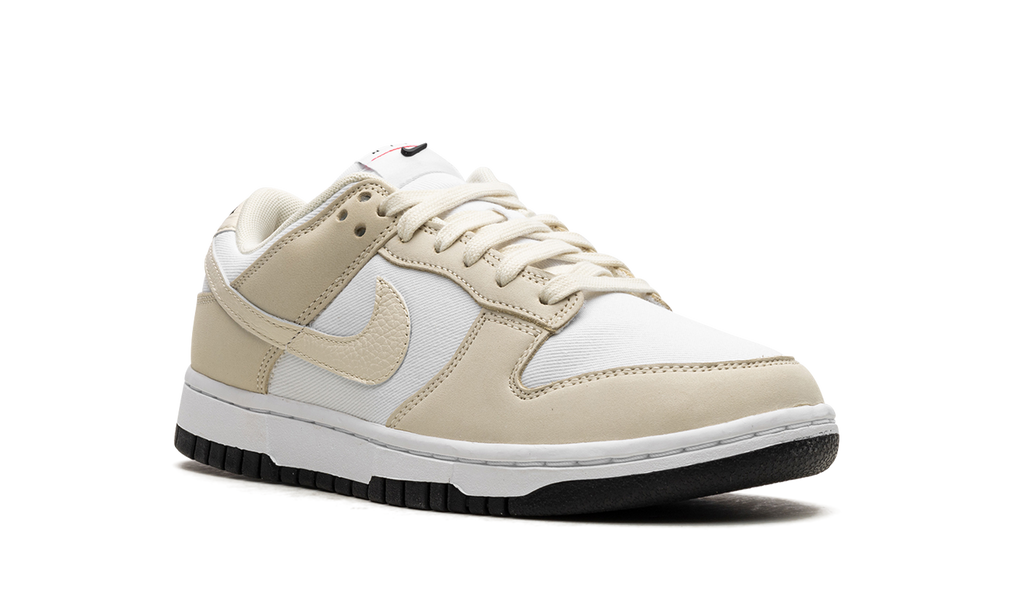 NIKE DUNK LO LX WMNS "Coconut Milk" DZ2710 100