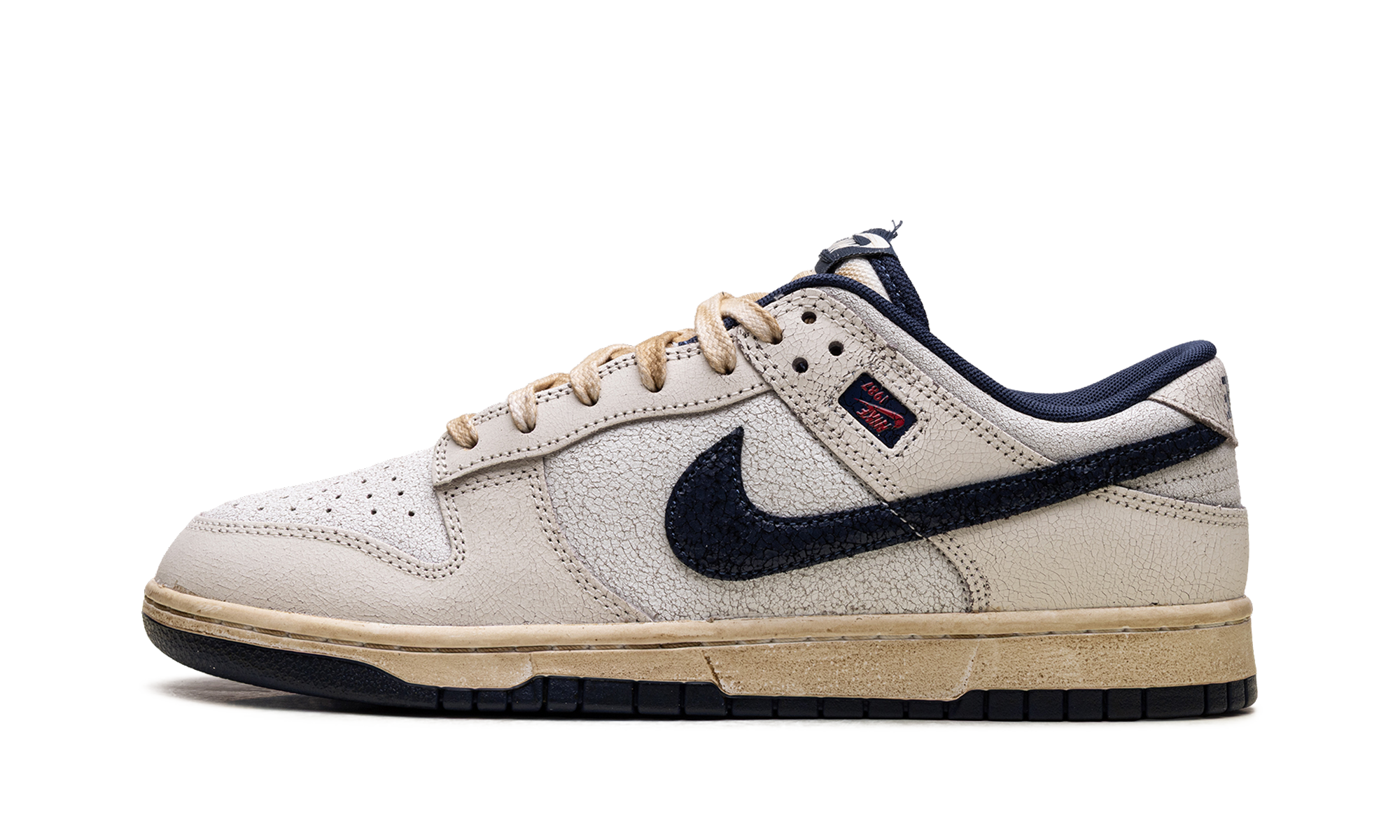 Dunk Low "Stranger Things Phantom" IH6766 001